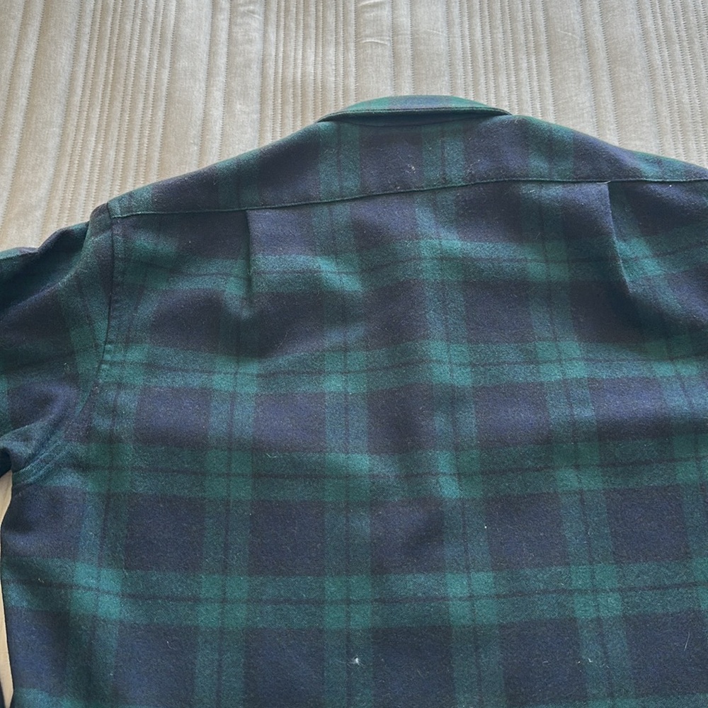 Pendleton vintage wool shirt. Loop collar flap pockets very good vtg condition - Picture 9 of 11